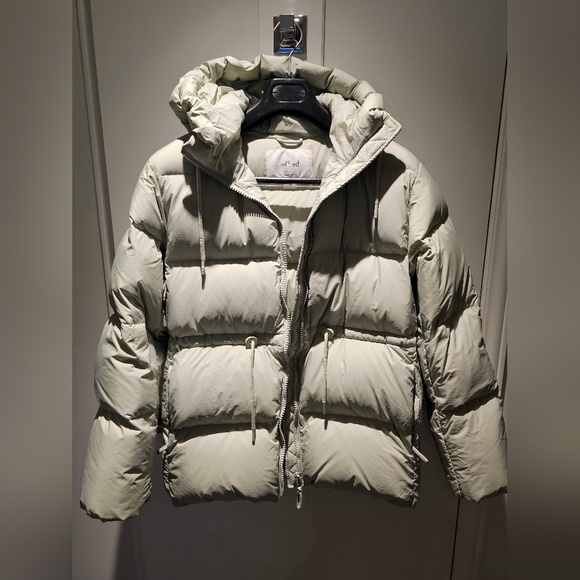 Wilfred Laramie Puffer Jacket -XS - Picture 3 of 8